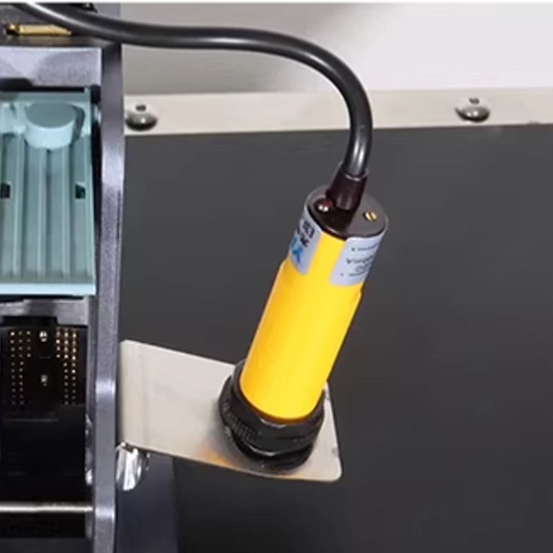 Barcode Printer - طابعة نافثة للحبر أوتوماتيكية مع حزام